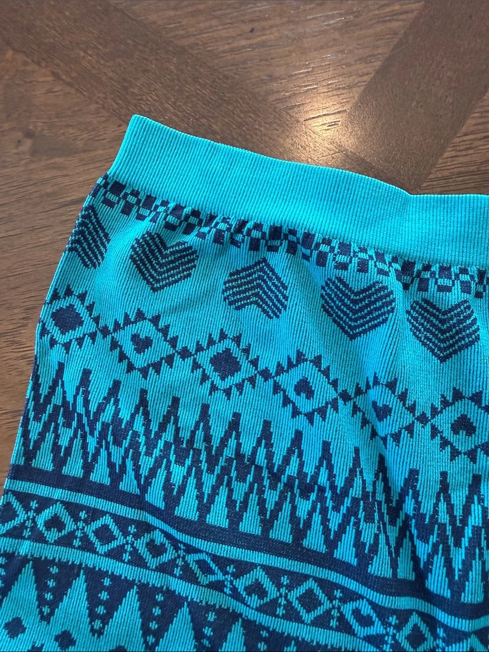 Faded Glory Turquoise and Navy Aztec Print Kids Leggings